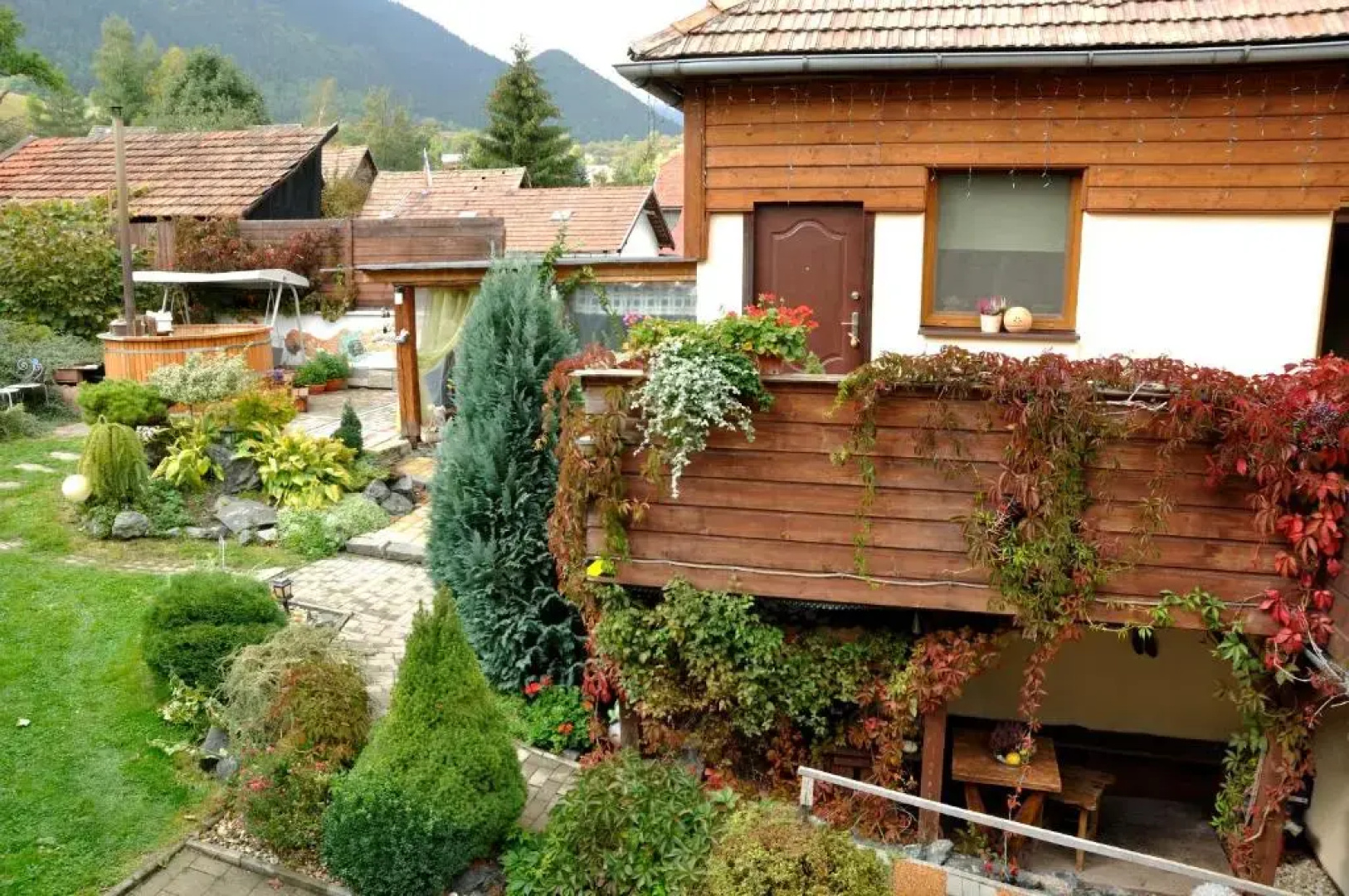 Villa de Likua
