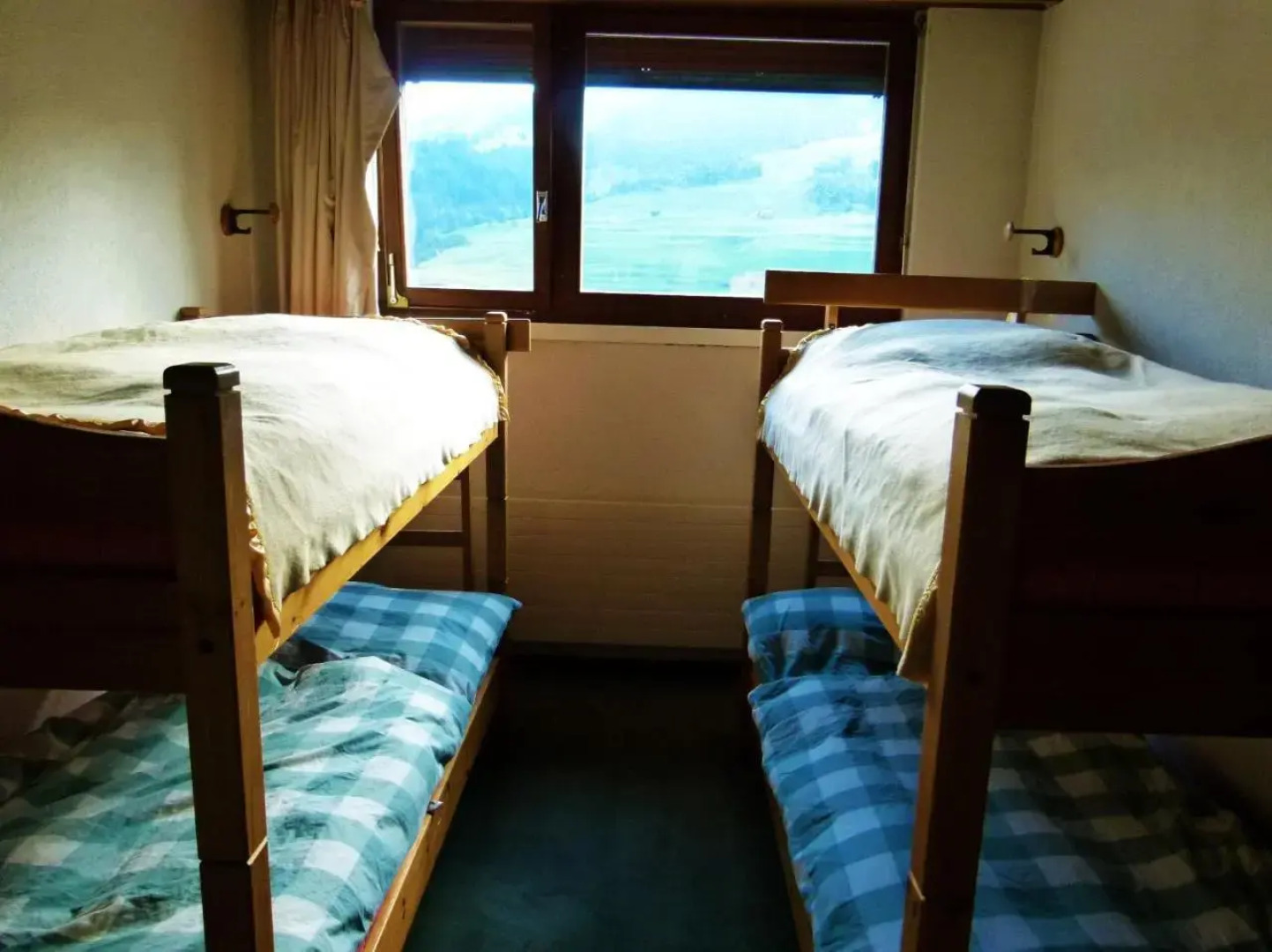 Penthouse Tgesa Tgampi T33