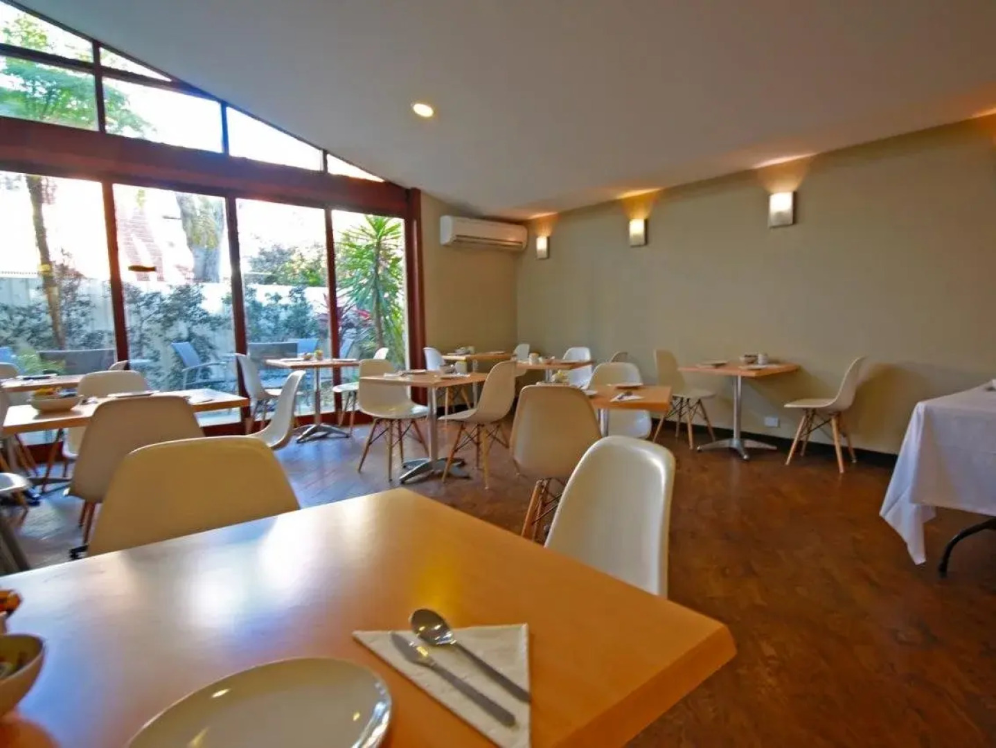 Cremorne Point Manor