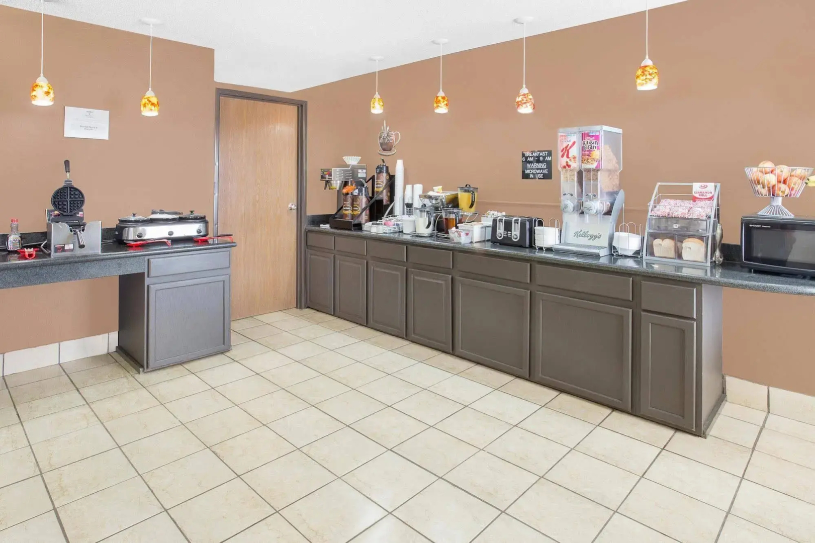 Super 8 by Wyndham Galesburg