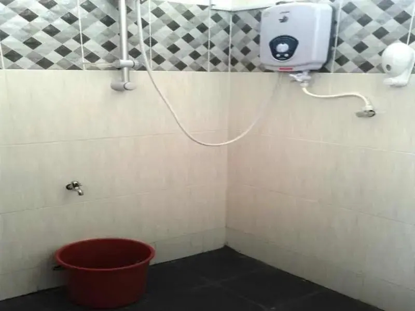 Terinai Lakeview Resort