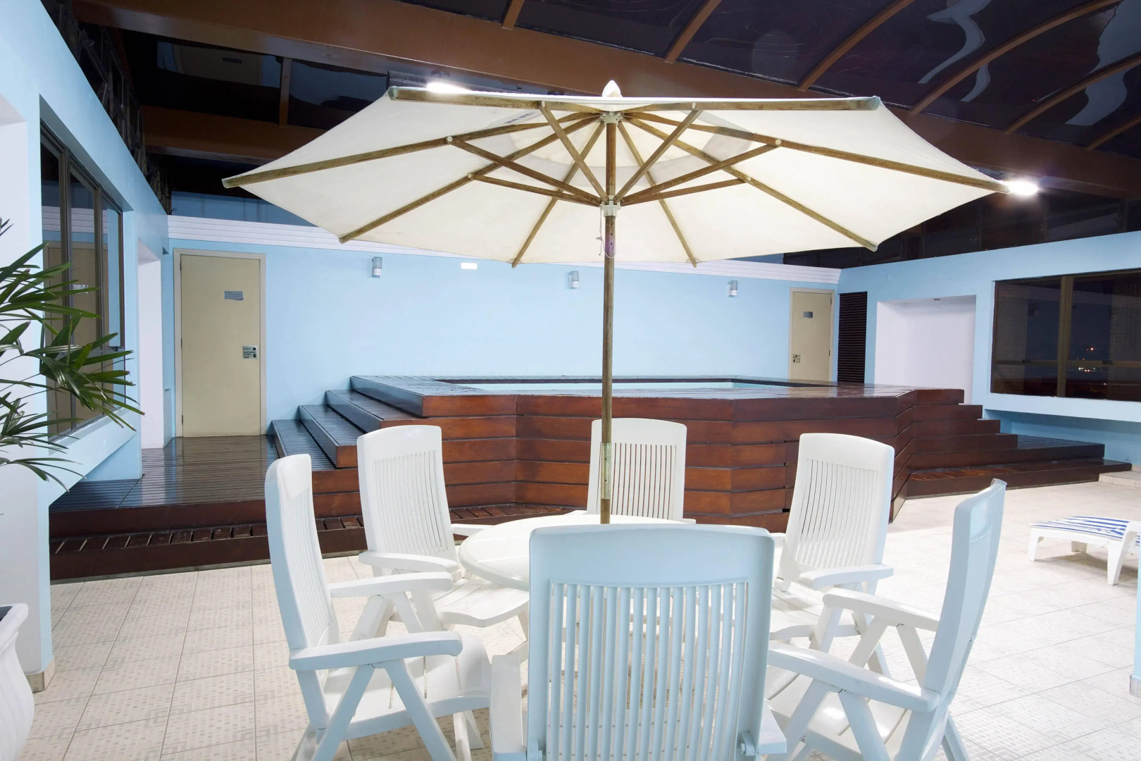 Bristol Upper Residence Hotel