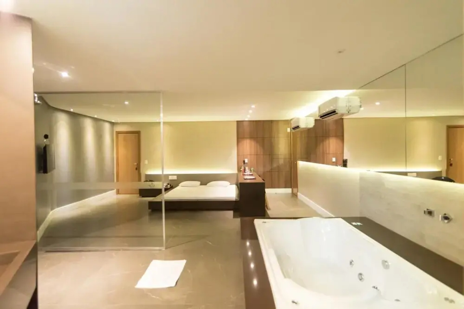 Motel UP - Adults Only