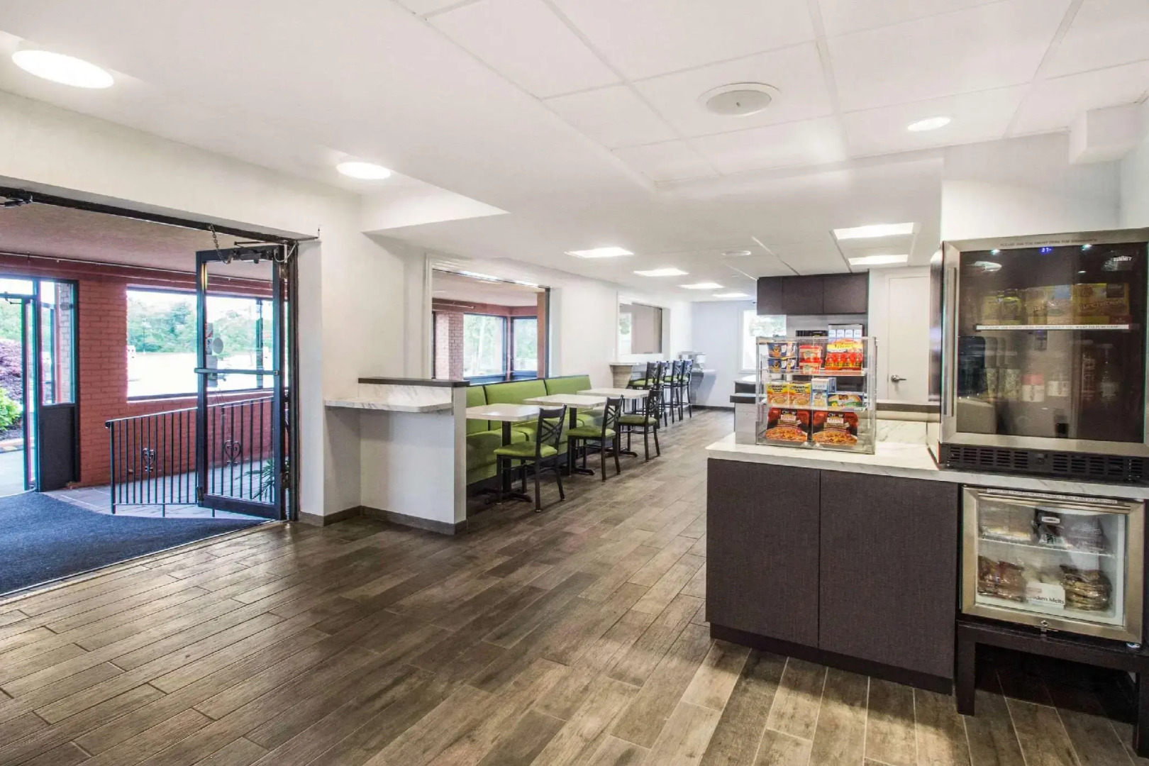 Econo Lodge Hicksville