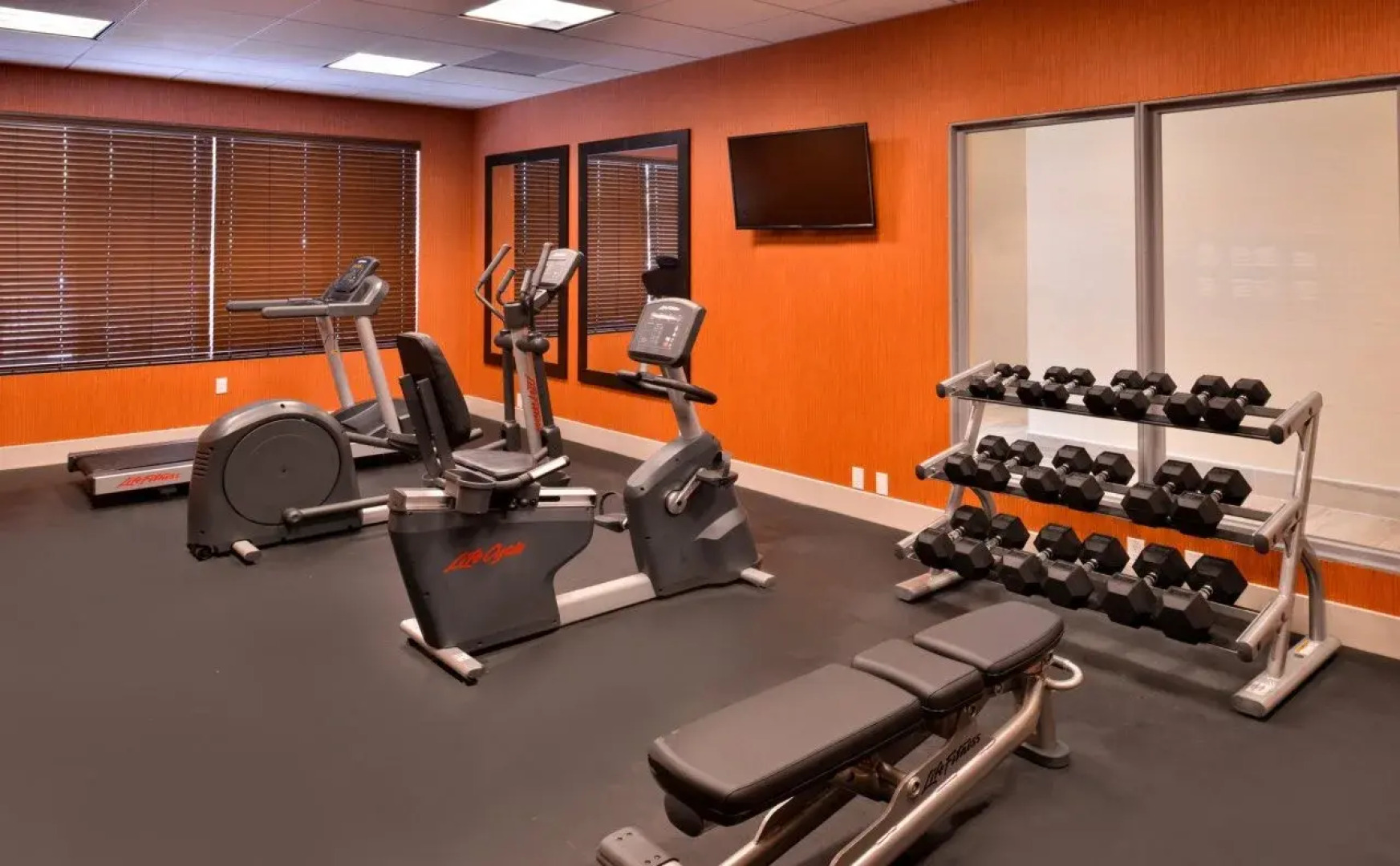 Holiday Inn Express & Suites Loma Linda- San Bernardino S by IHG