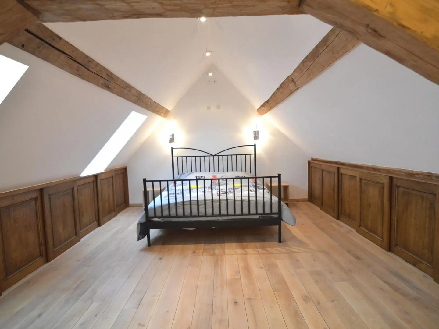 Modern Holiday Home in Senzeille with Garden