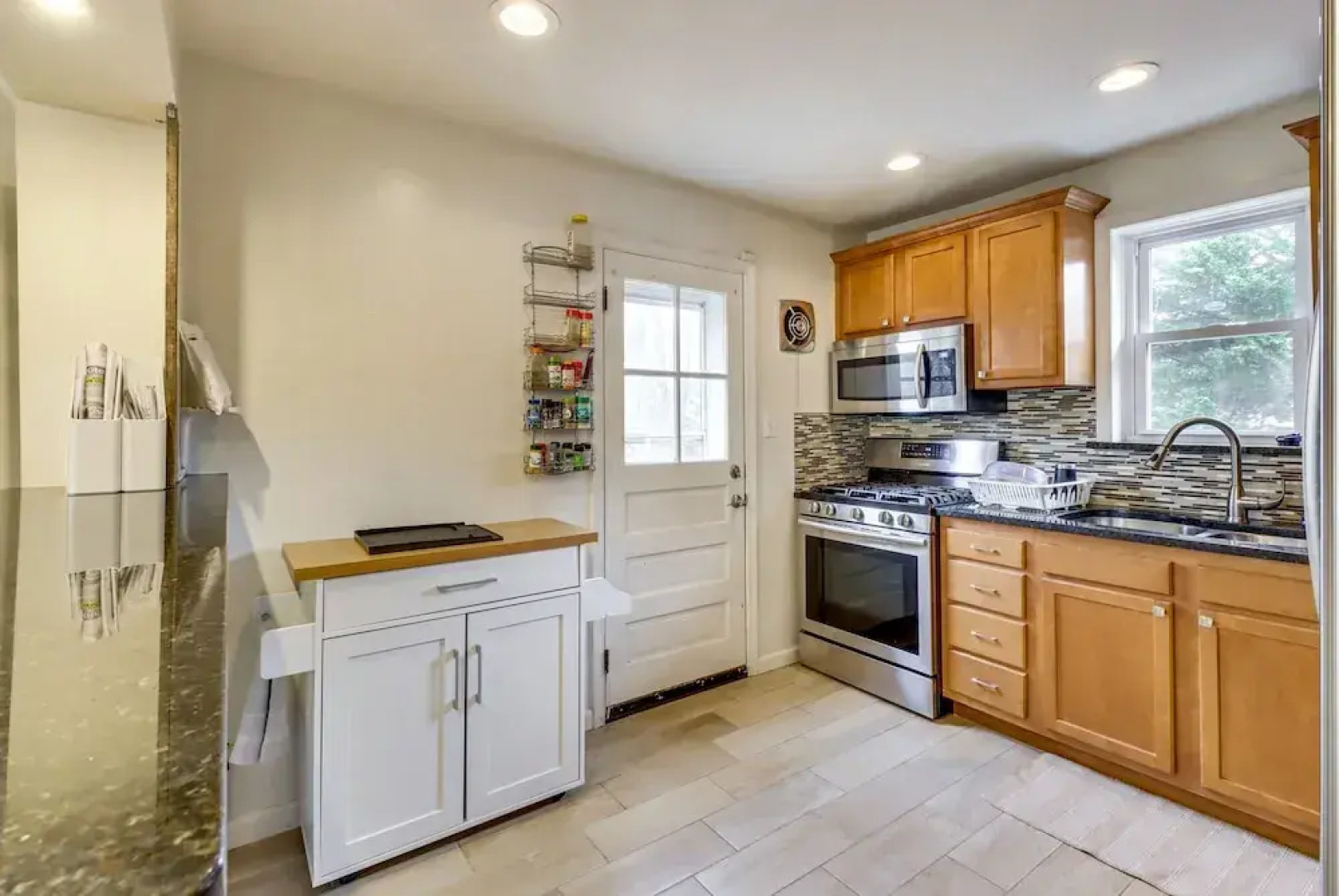 Maryland Home w/ Deck: 8 Mi to Washington, DC