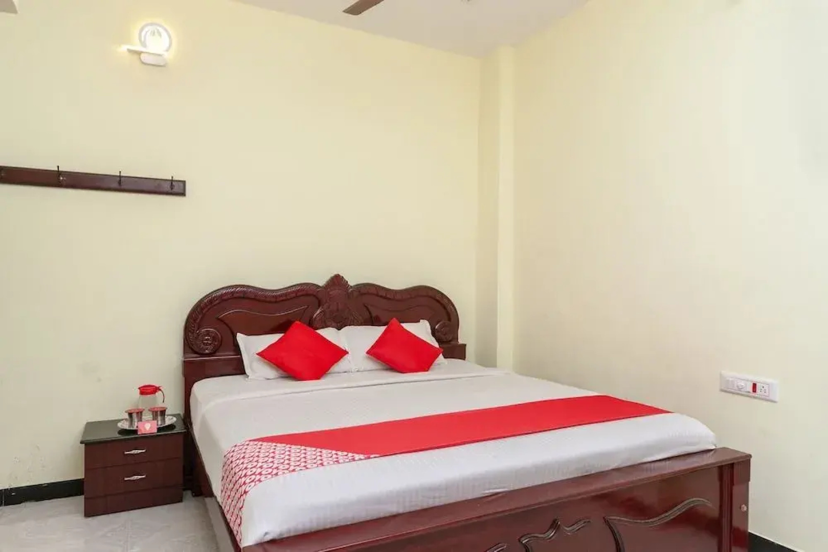 Oyo 15990 Deepam Resort