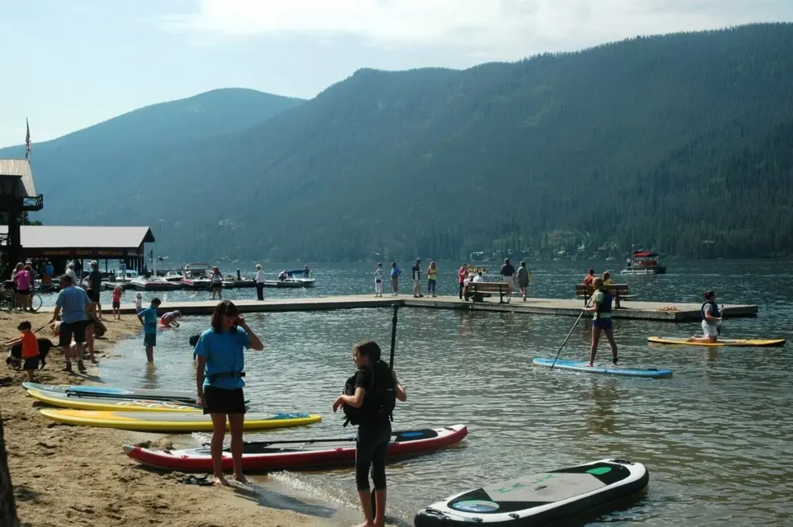 Western Riviera Lakeside Lodging