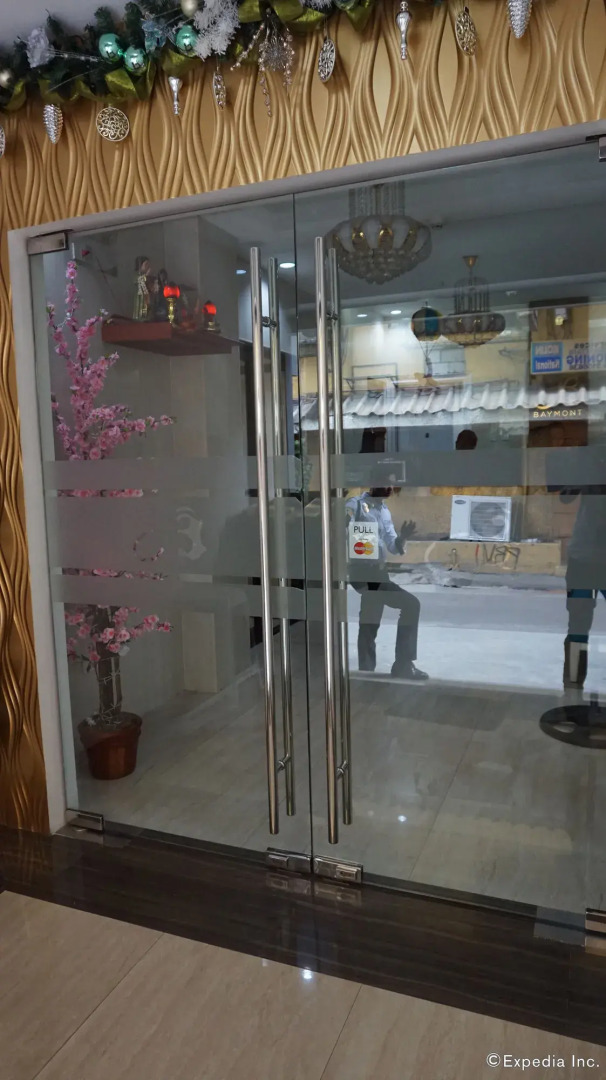 Baymont Suites & Residences