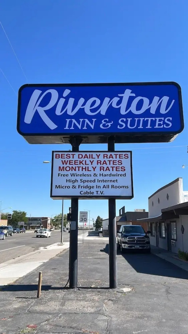 Rodeway Inn & Suites