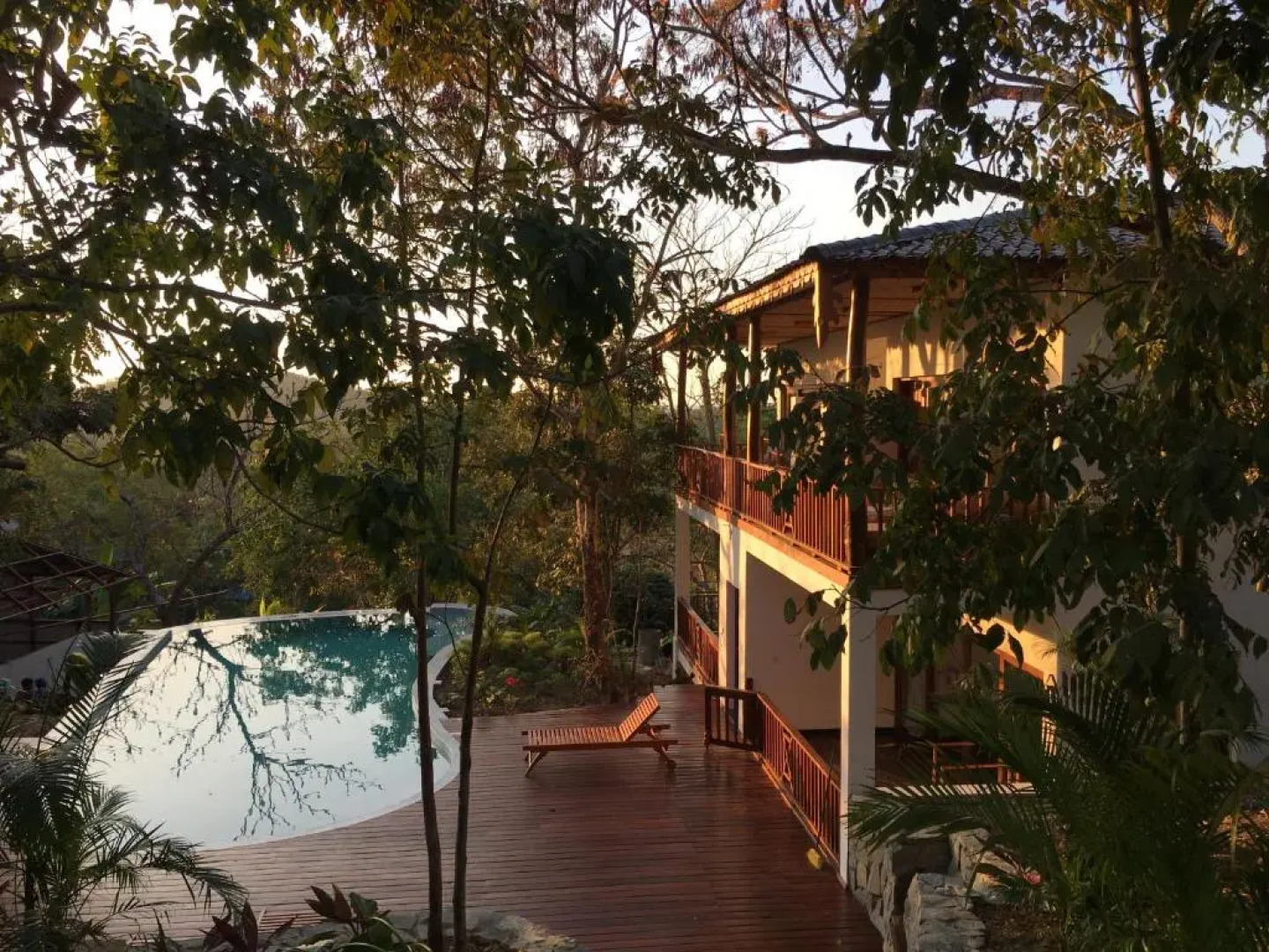 Lakeview Lodge Ngapali