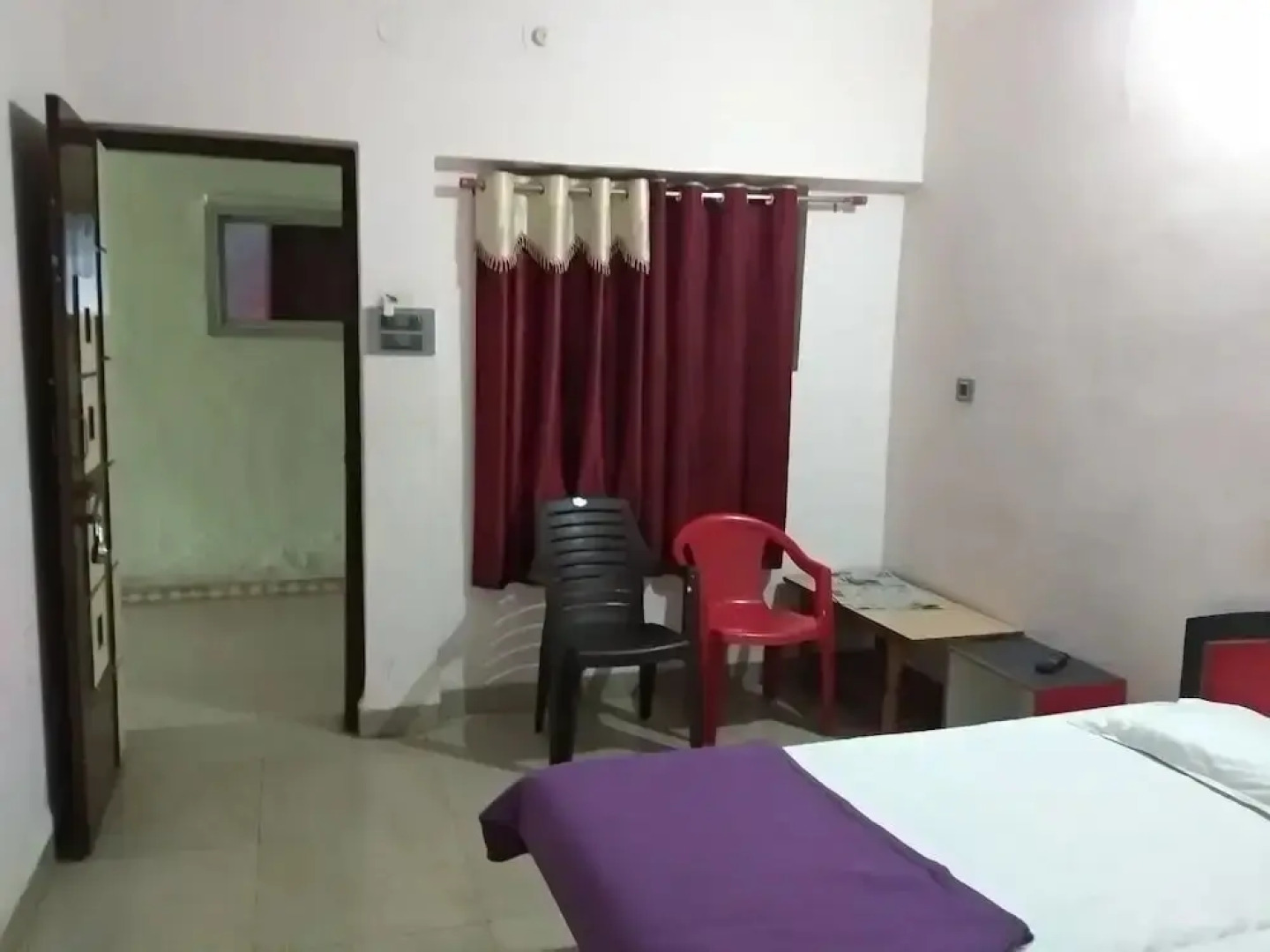 Hotel Sagar Deluxe by Iroomz