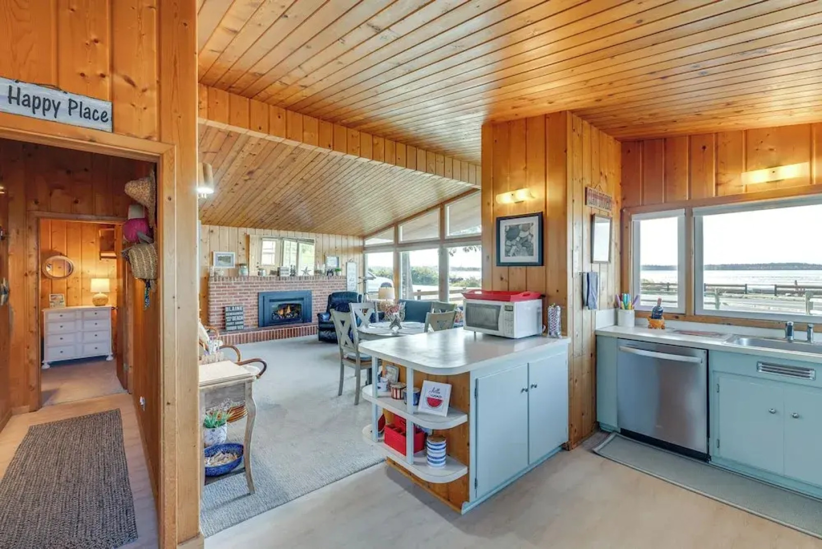 Bayfront Retreat w/ Private Beach in Birch Bay