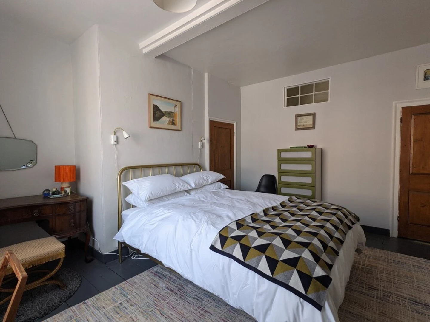 The Arts House; Georgian Townhouse Close to Beach