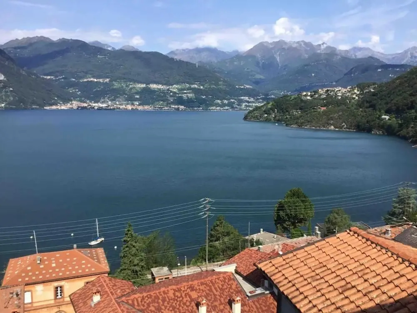 Apartment With 2 Bedrooms In Dorio With Wonderful Lake View And Wifi 20 Km From The Slopes