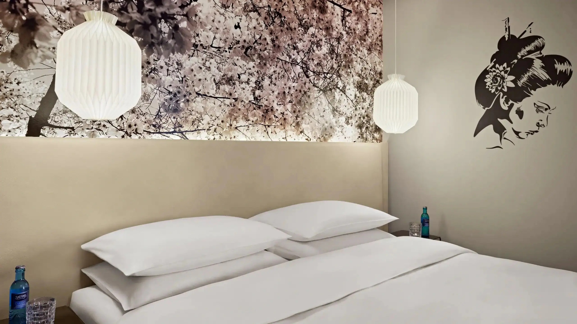 Me and All Hotel Dusseldorf, by Hyatt