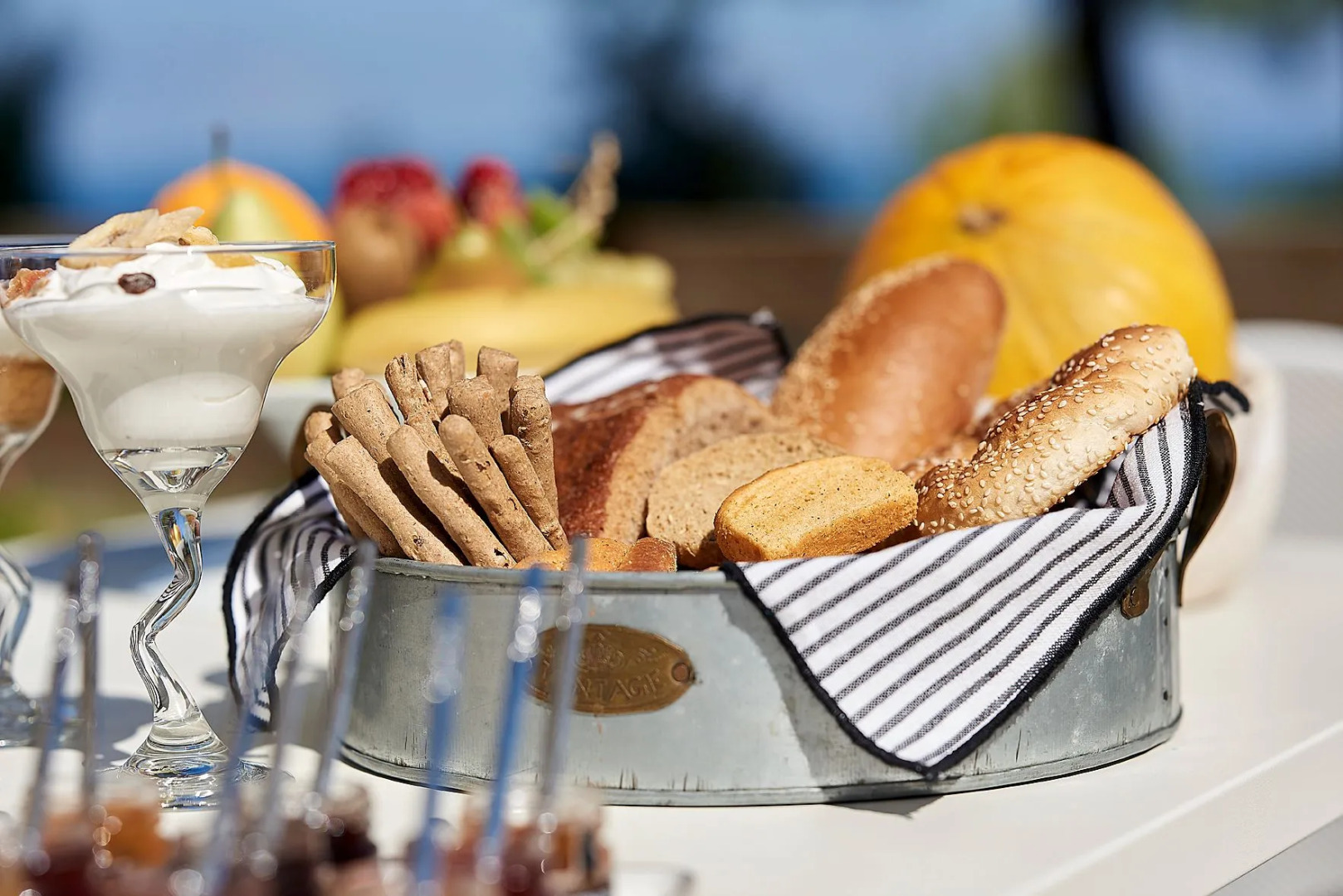 Xenia Residence & Suites