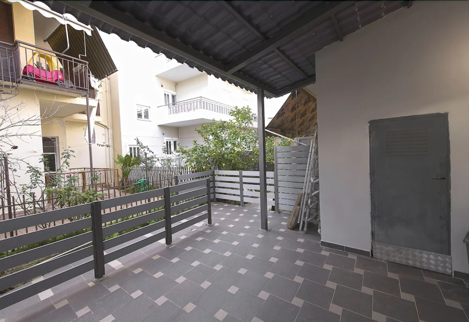 Modern Detached House