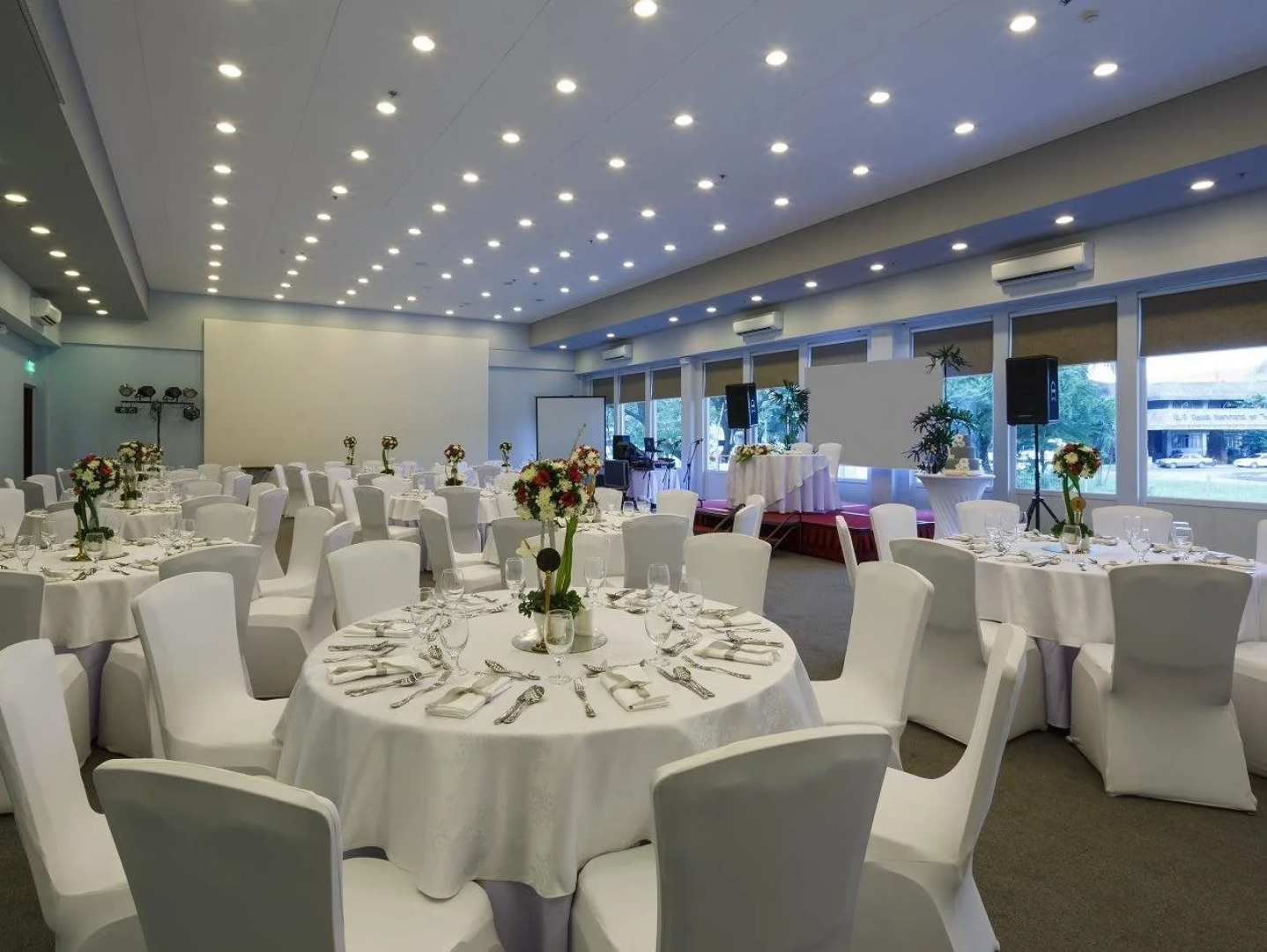Microtel by Wyndham UP Technohub