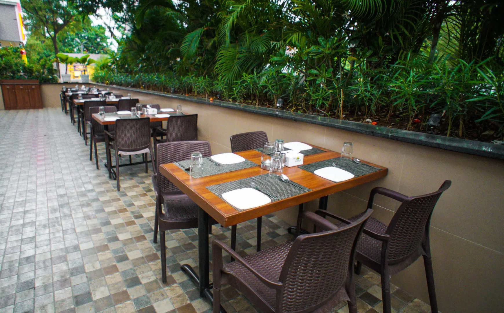 Mastiff Hotel Chinchwad by OTHPL