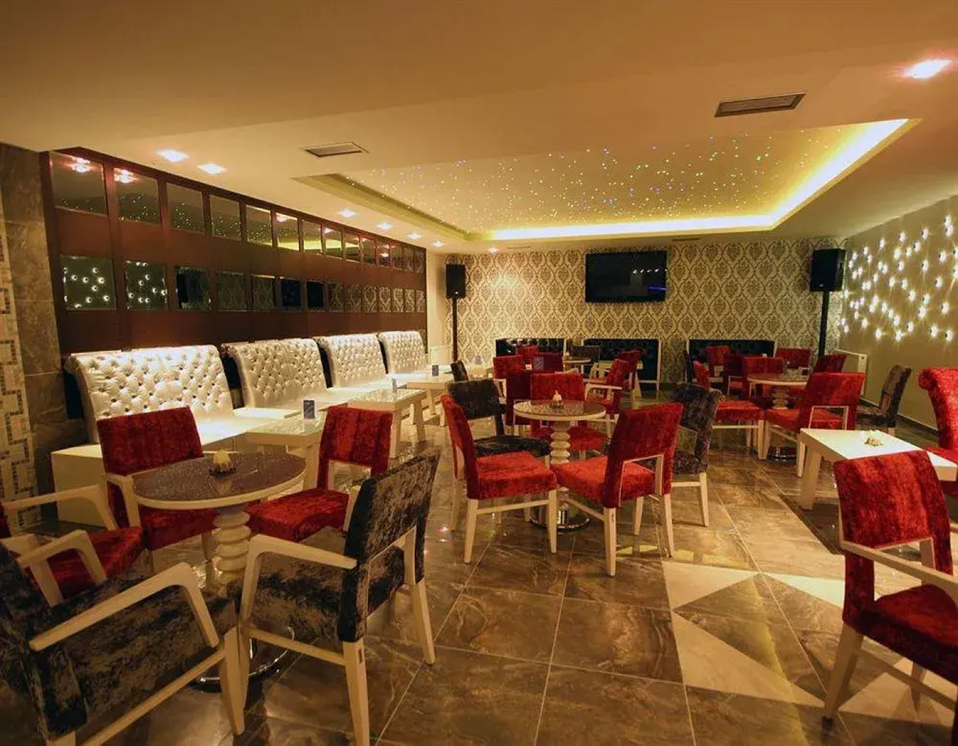 Samarina Resort