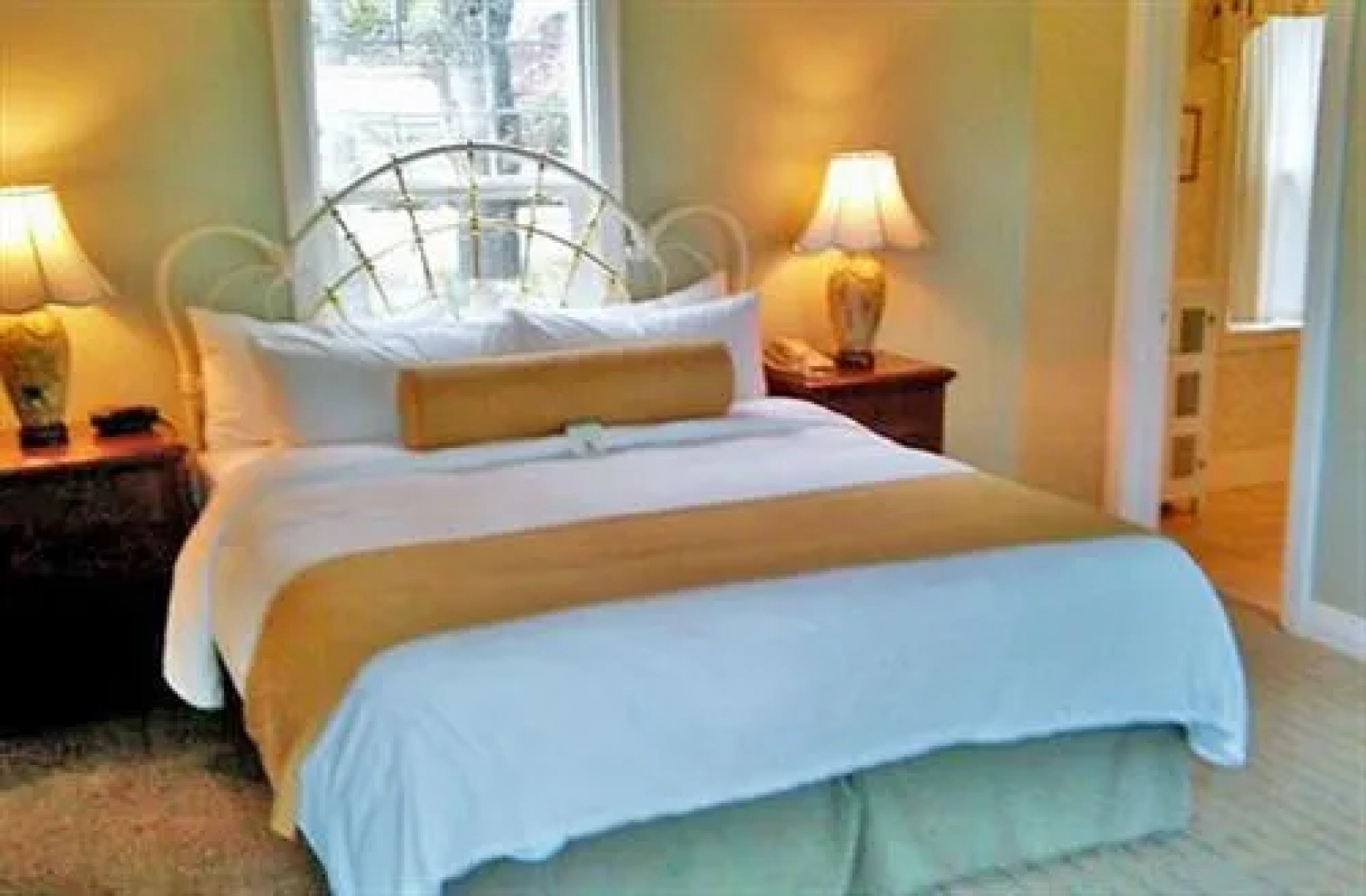 The Colonial Terrace