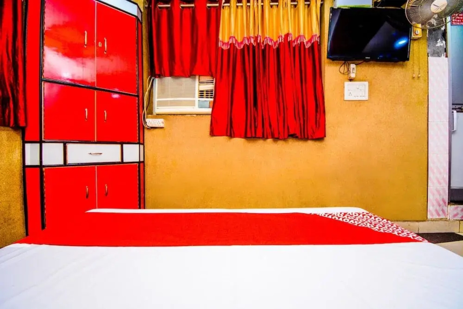 Gaur Guest House by OYO Rooms