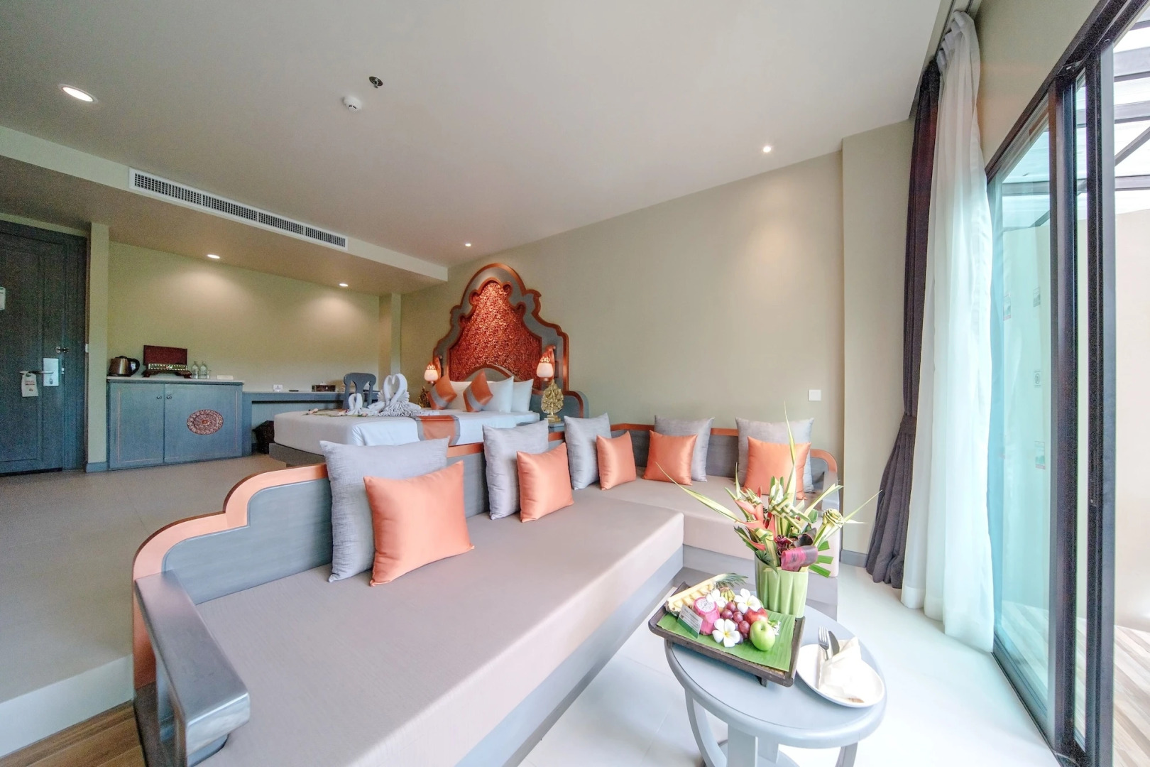 Курортный отель Maikhao Palm Beach