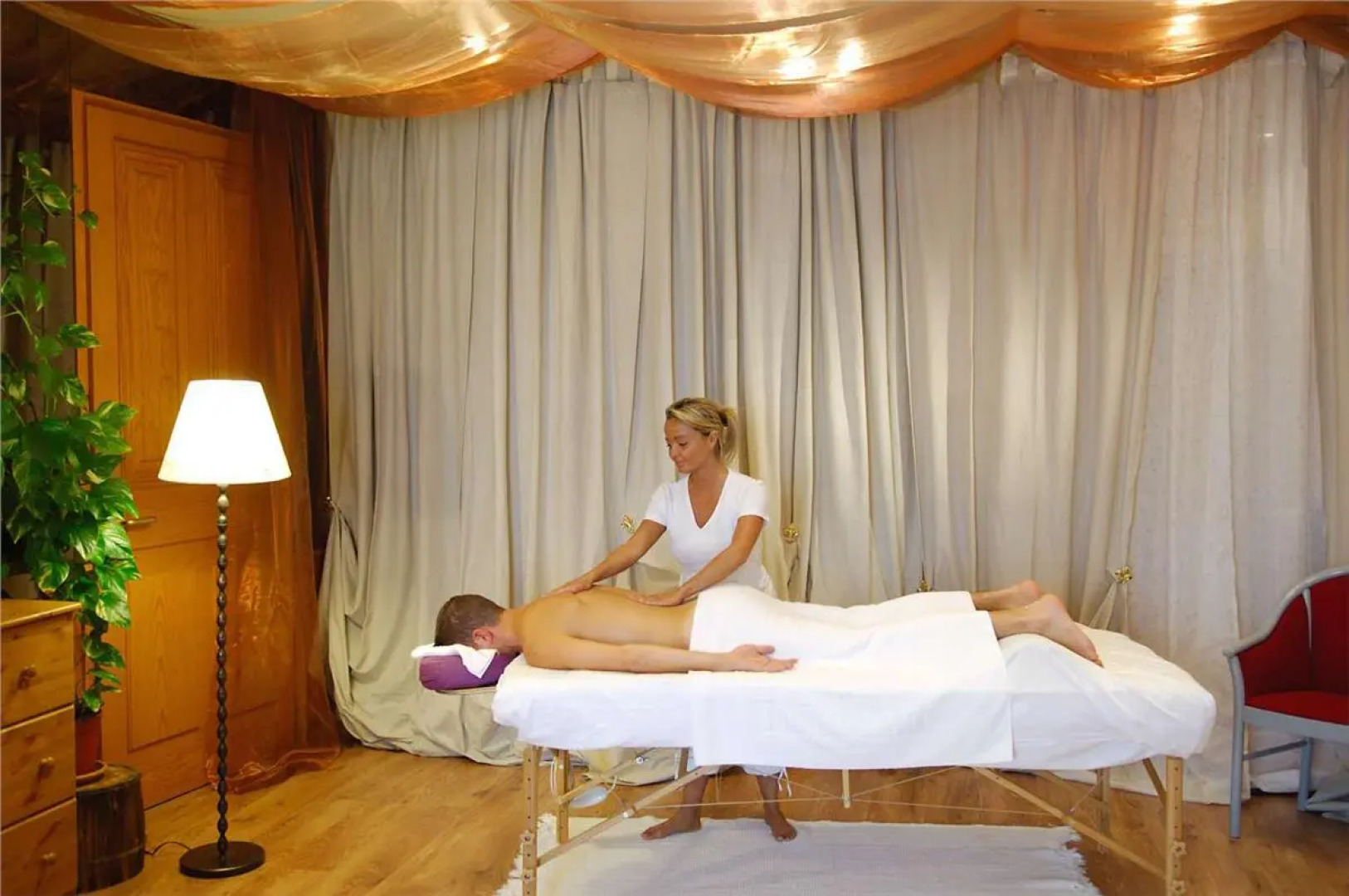 Le Montbrillant Hôtel Residence