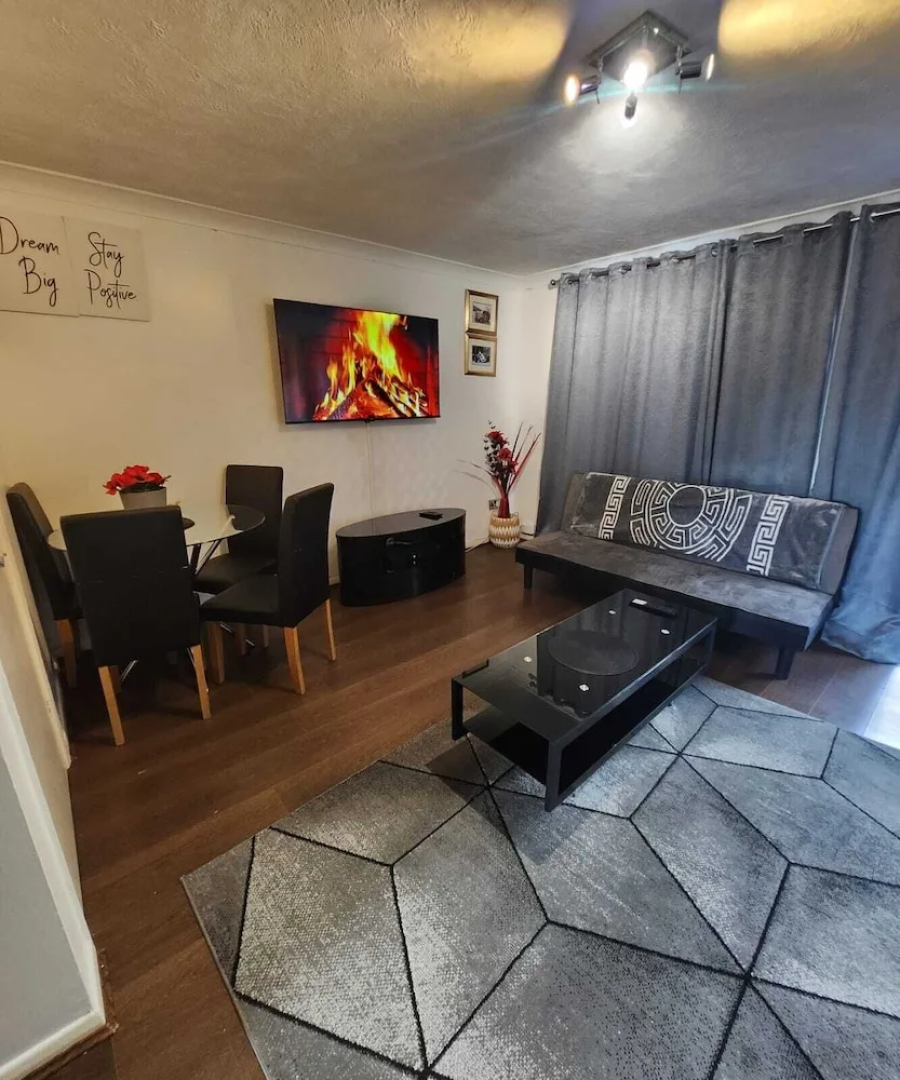Home in Medway 3bedroom Free Sports Free Parking