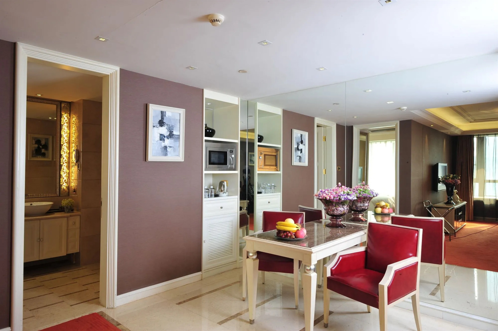 Wealthy All Suite Hotel Suzhou