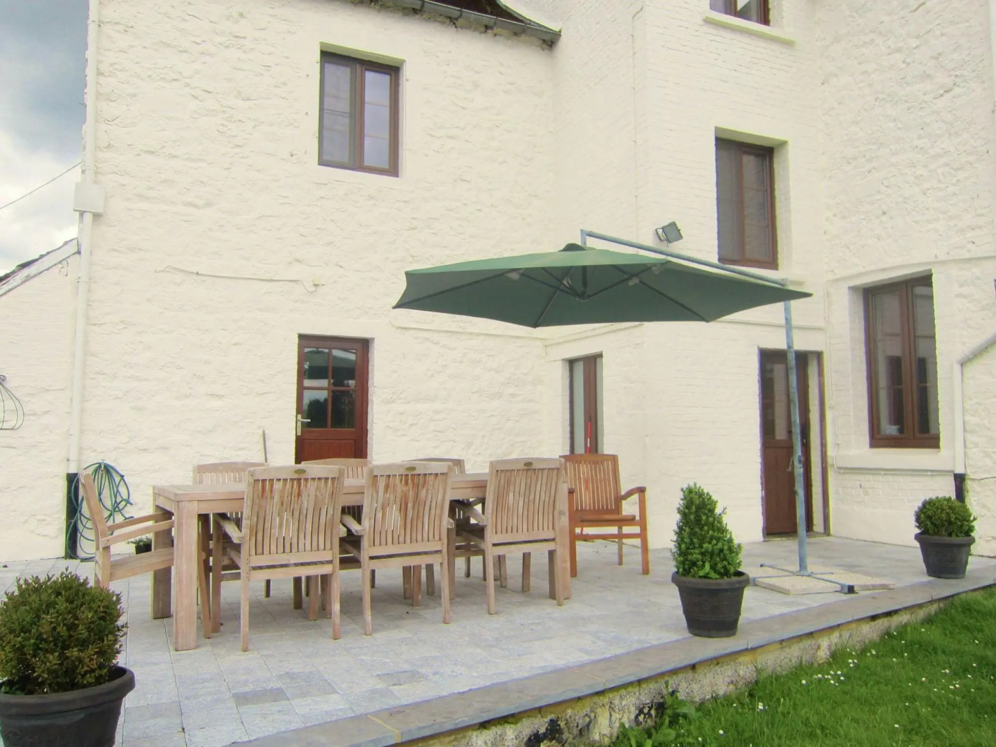 Luxurious Holiday Home with Garden in Gimnee