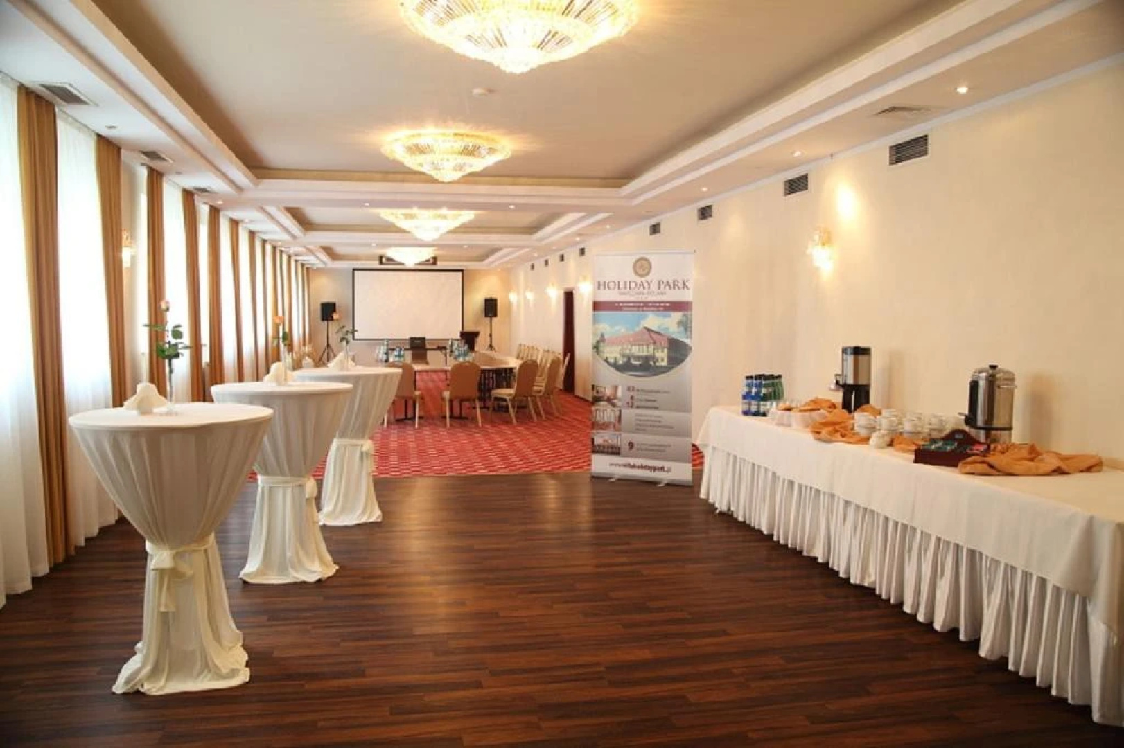 Hotel Holiday Park
