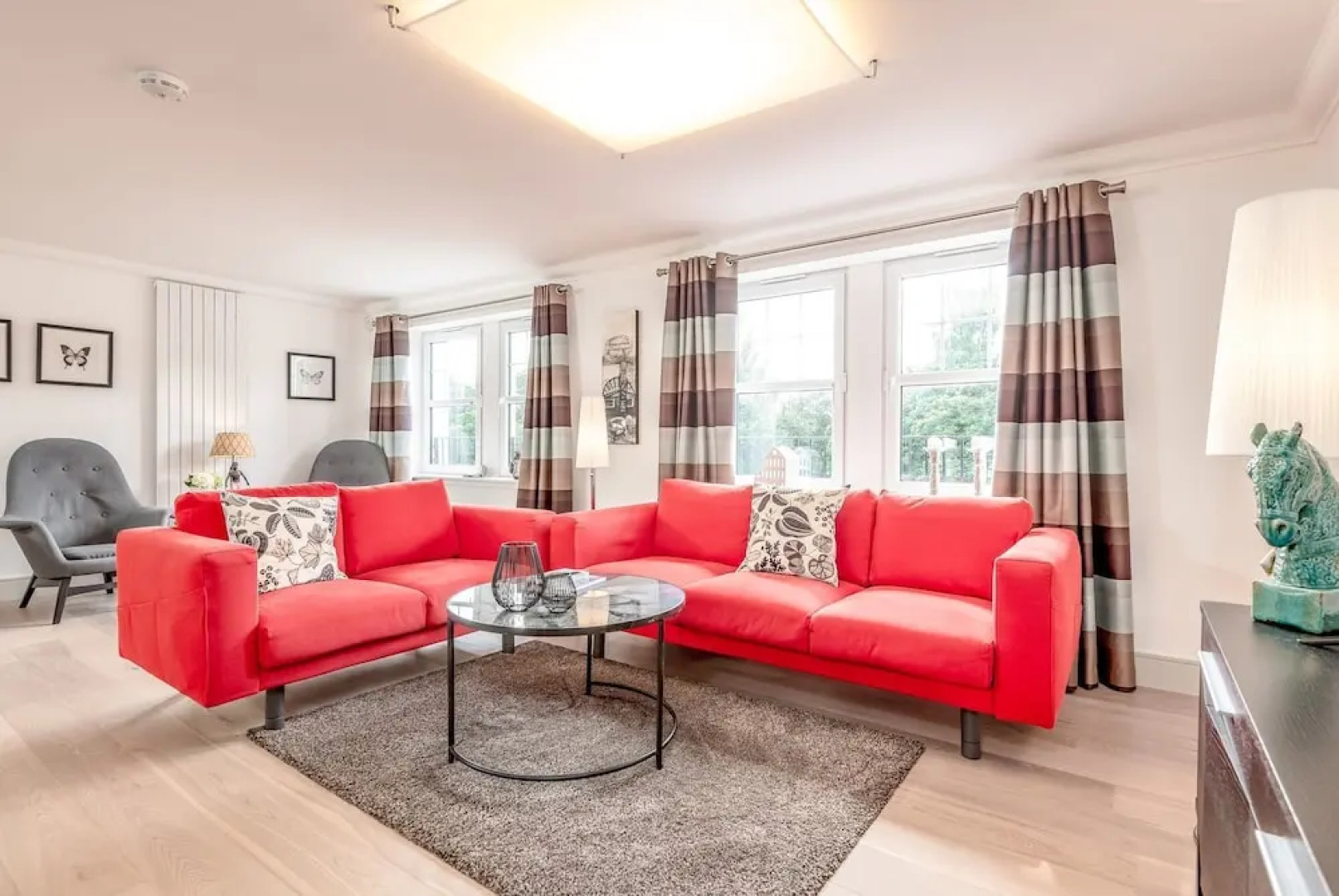 Kinness House, Luxury Apartment with Parking