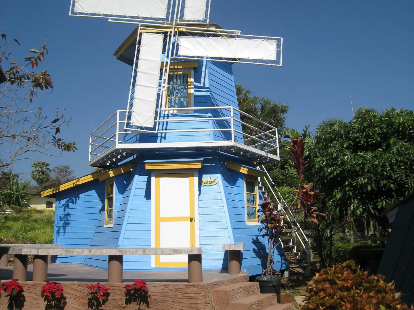 Kanghanrak Theme Houses