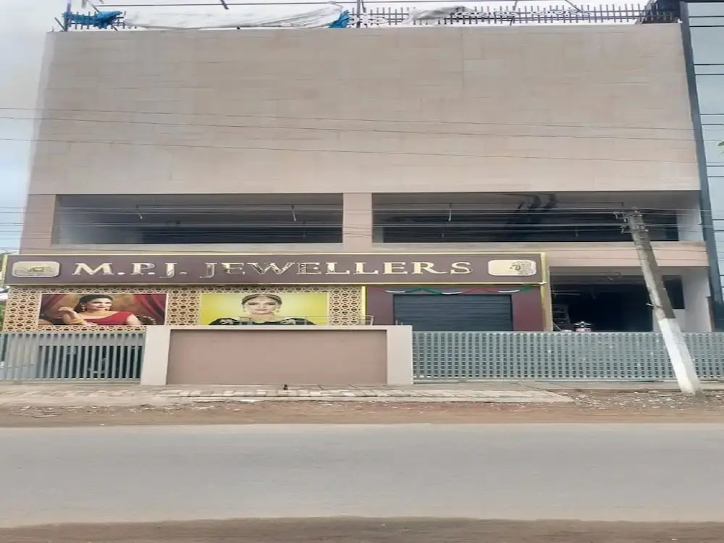 The White IBIS A Boutique Hotel