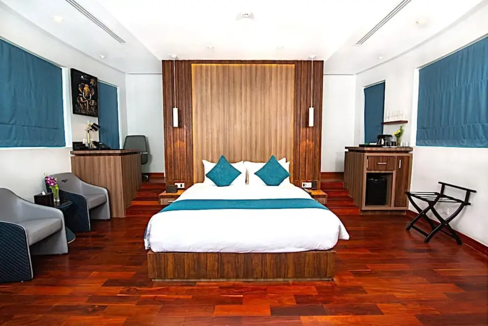 Castle Bayview Resort & Spa