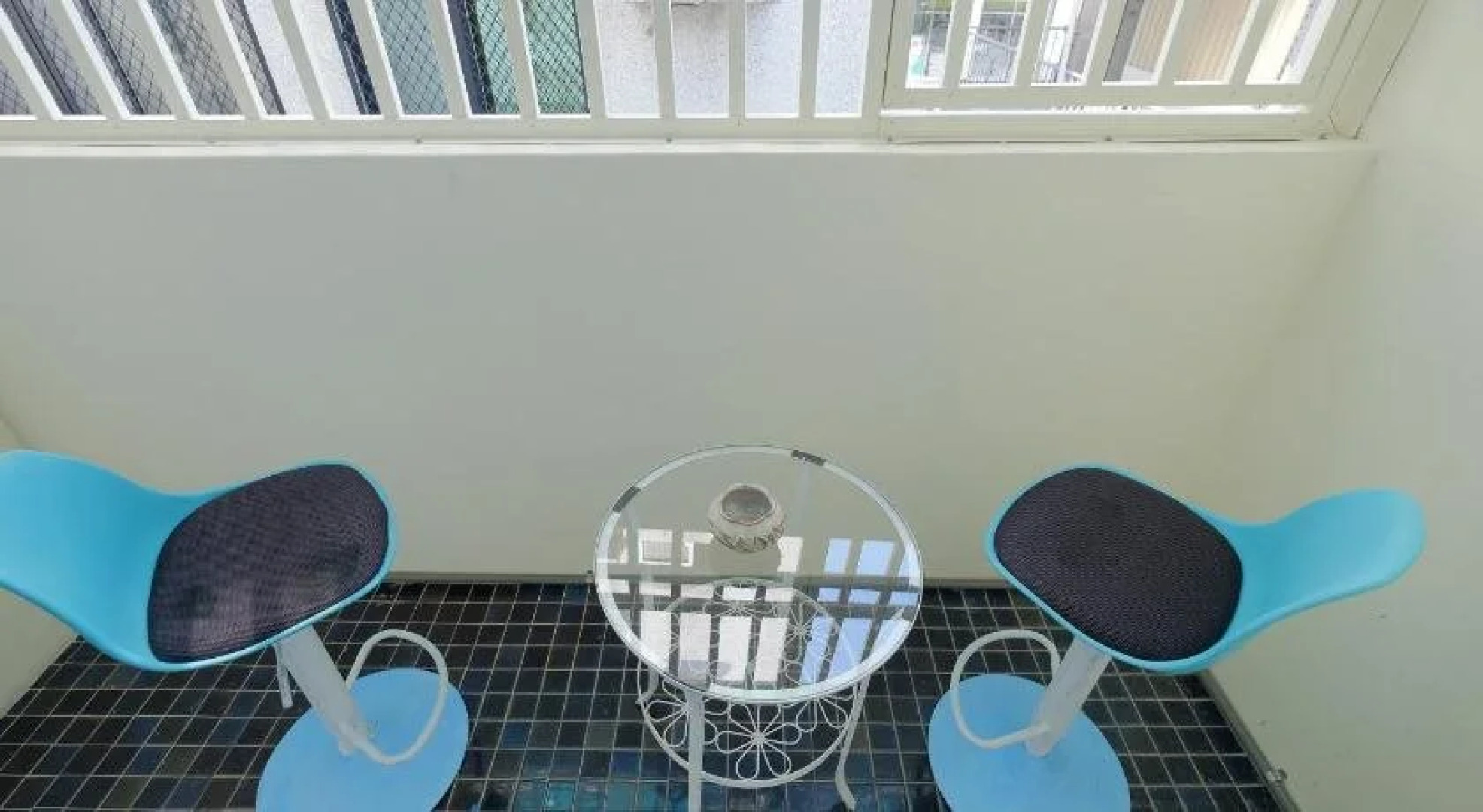 Greece Hand For Hualien