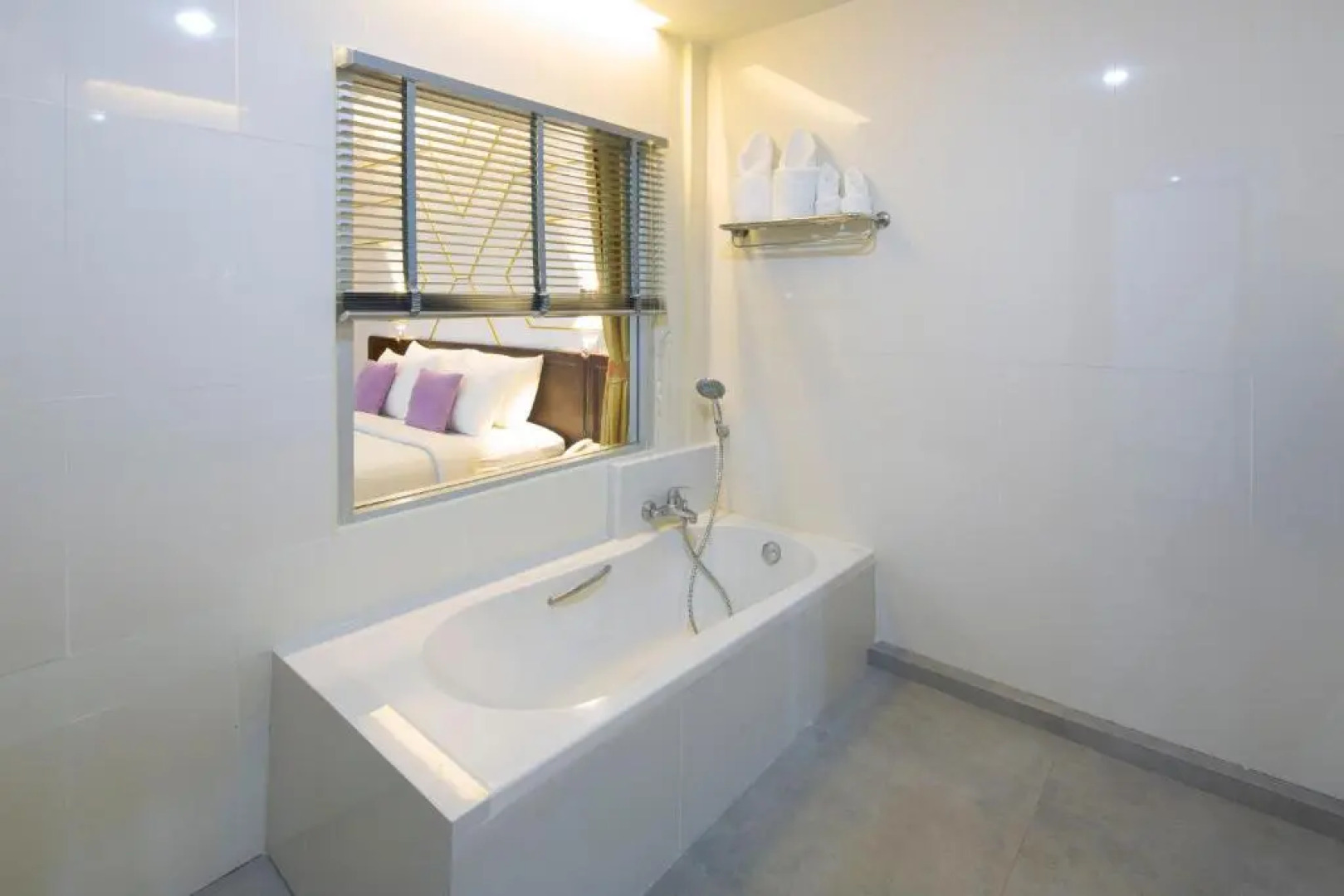 ARAYA HOTEL (SHA Extra Plus)