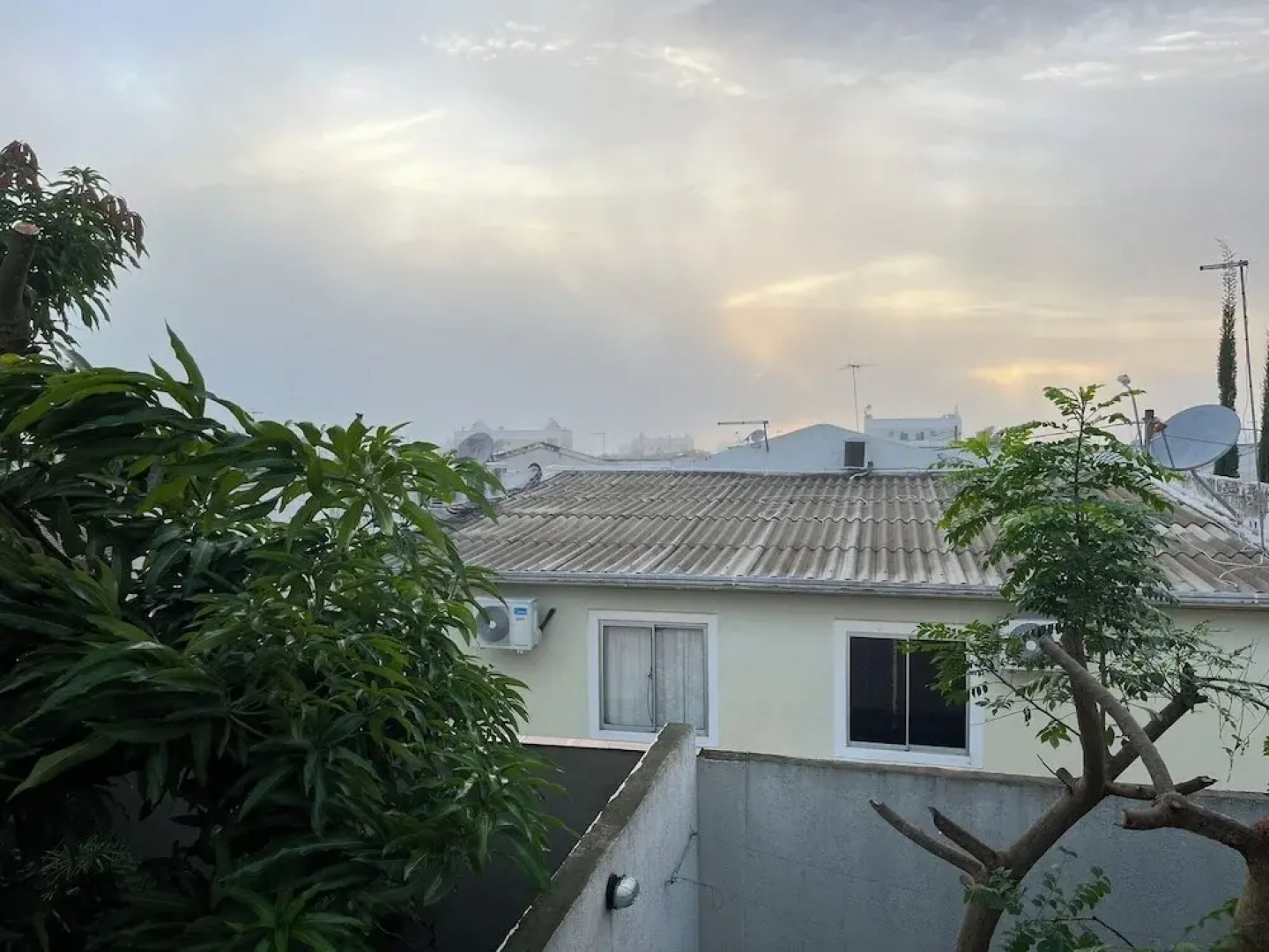 Quarto Privativo com Suite e Ar