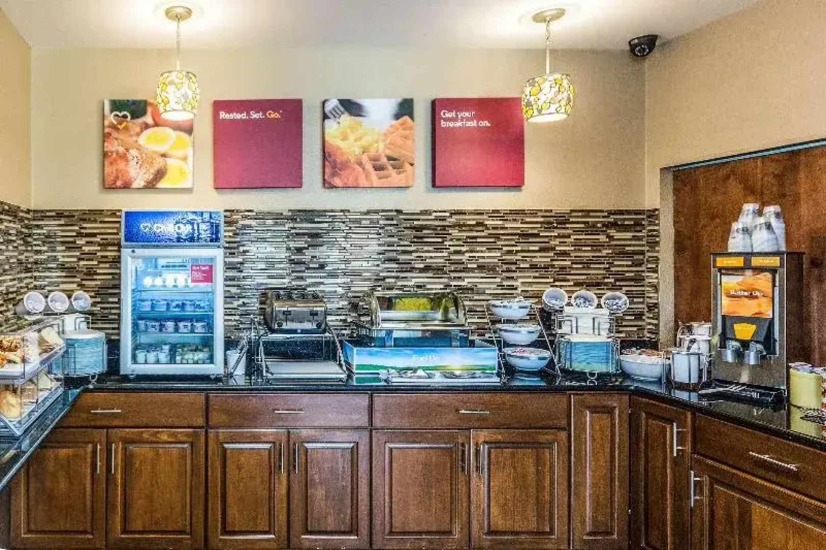 Comfort Inn and Suites North Aurora
