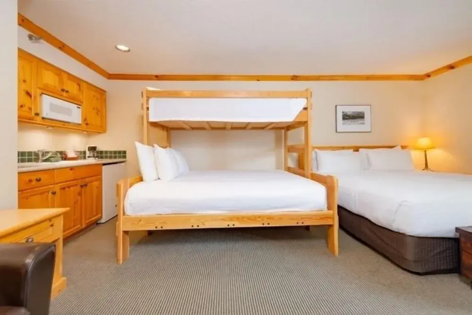 Schweitzer Mountain Resort Selkirk Lodge