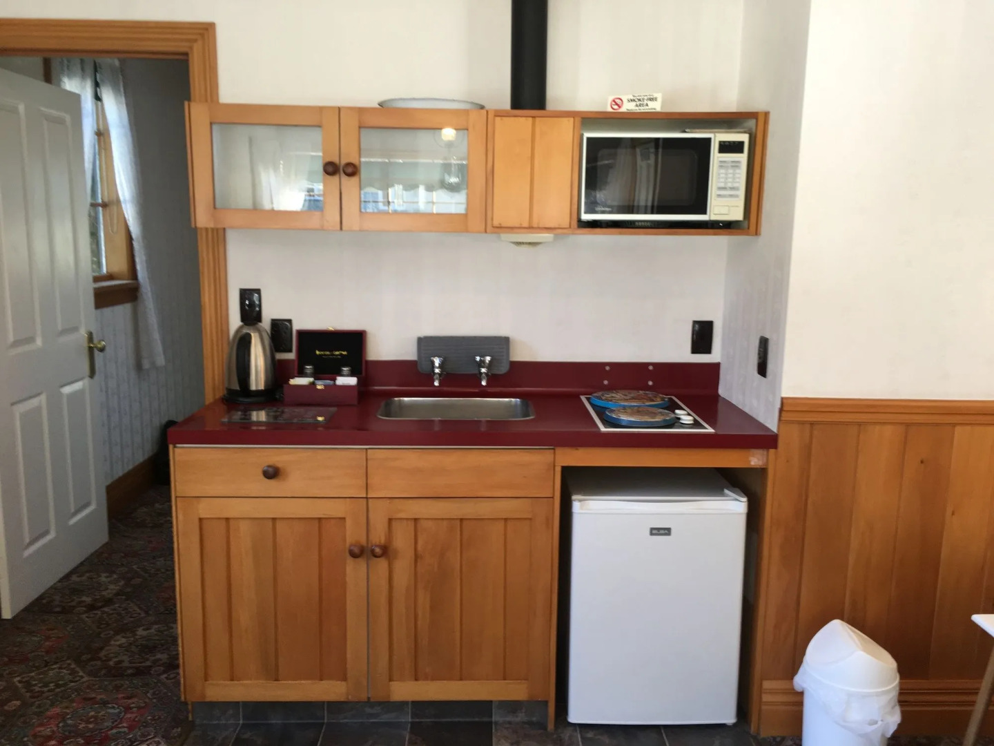 Settlers Cottage Motel