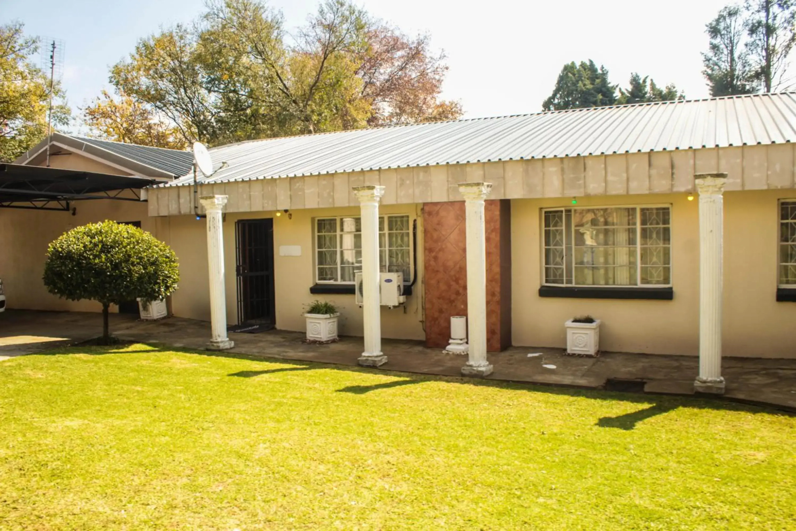 Ingwenya Guesthouse