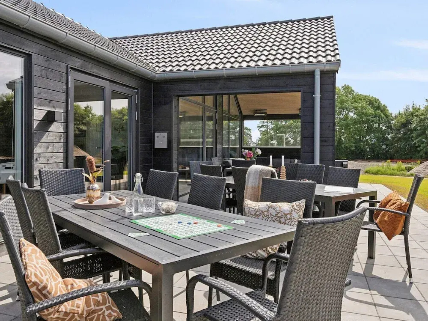 Spacious Retreat Near Beach - By Traum Ferienwohnungen