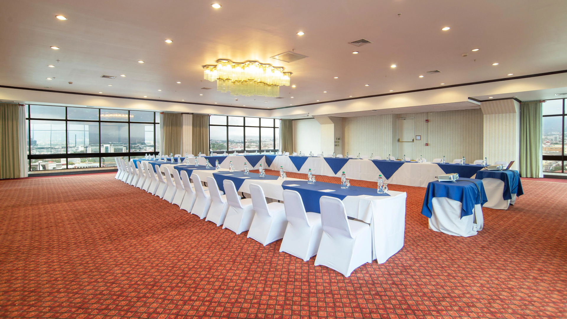 Delta Hotels by Marriott San Jose Aurola
