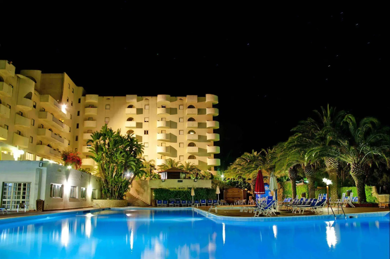 Paradise Beach Resort