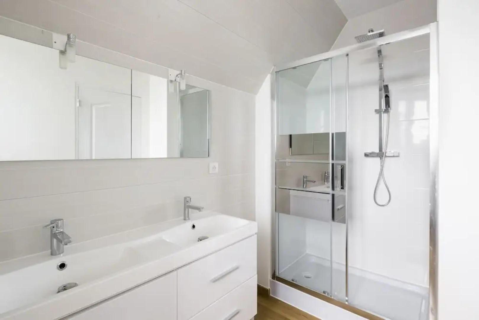 Cancale centre Brise Marine