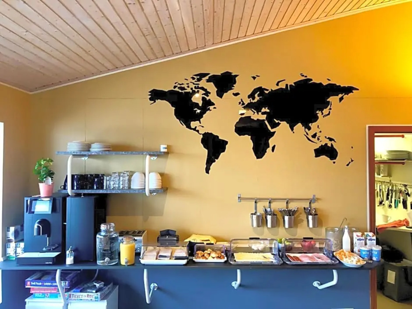 Paradise Cave Hostel & Guesthouse